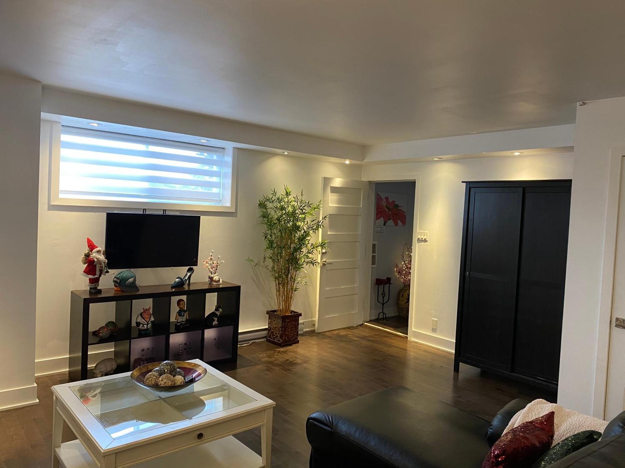 Beautiful Private Full Condo Brossard Extérieur photo